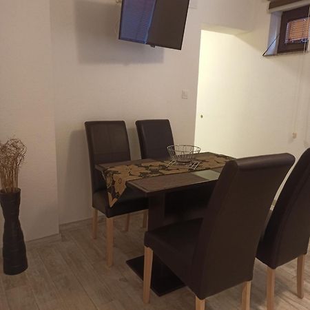 Studio Apartments Una كورينيتسا المظهر الخارجي الصورة