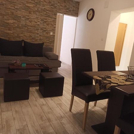 Studio Apartments Una كورينيتسا المظهر الخارجي الصورة