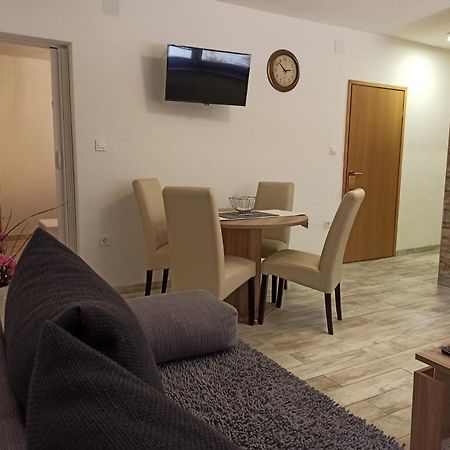 Studio Apartments Una كورينيتسا المظهر الخارجي الصورة