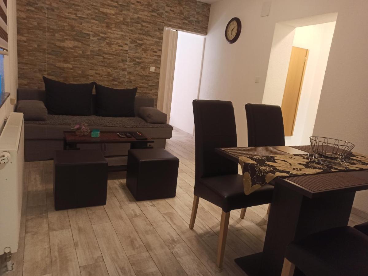 Studio Apartments Una كورينيتسا المظهر الخارجي الصورة